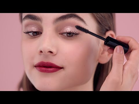 Lustrous Eyes with OMBRE PREMIÈRE LAQUE, SPRING-SUMMER 2020 COLLECTION – CHANEL Makeup Tutorials