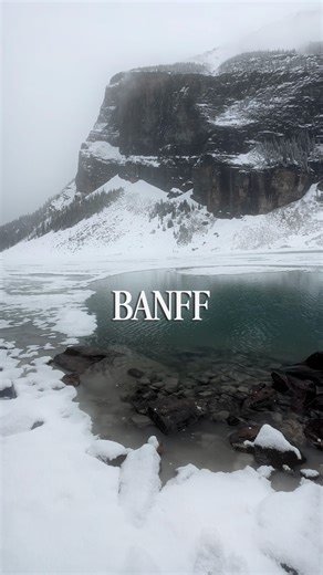 There’s something magical about Banff ❄️ Often considered the crown jewel of the Canadian Rockies, Banff is a world-class adventure hub, complete with alpine peaks, ancient glaciers, extensive cave systems, and more. Established in 1885, Banff National Park is Canada’s oldest national park and one of the most popular destinations for travellers in the country. Each year, more than four million people visit the region — almost all of them stopping in the Town of Banff. Of course, summer and winte