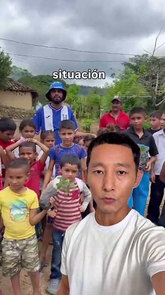 Muy pronto los niños de San Ramón arriba en Choluteca tendrán un nuevo kinder❤️ muchas gracias Beto Reyes por darnos a conocer este proyecto🙏🏼