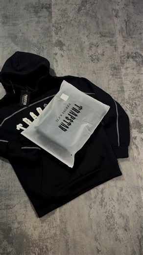 Urb.outlaws on Instagram: "100$ full set link in bio 🔗. Street style & street drip🔥 TripStar, Denim Tears, Essentials, Fear of God, Hellstar, Nike Tech - top quality, Free shipping => USA 🇺🇸. International shipping & delivery 🚚 #streetwear #streetdrip #usa #america #usadrip newyork_instagram california newyork"