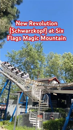 New Revolution (Schwarzkopf) at Six Flags Magic Mountain #rollercoaster #sixflagsmagicmountain