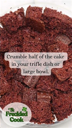 Kahlua Trifle Cake #christmasrecipes #dessertrecipes #easyrecipes #trifle #cakerecipe #boozy