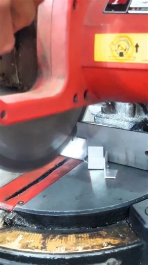 Double cut spigot for hollow aluminium. #fyp #aluminiumtutorial #aluminiumcupboard #aluminiumworker