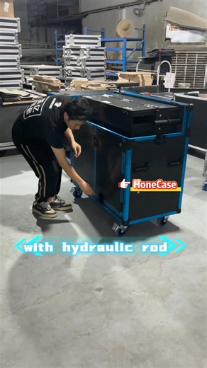 13K views · 145 reactions | Flight Case for Midas M32&DL32 with hydraulic rod with computer stand WhatsApp:(+86)17302003318 Email: bingerlan58@gmail.com Web: www.honecase.com #flightcase #case #factory #rackcase #MidasM32 #flycase #foryou #customized | Flight Case Emily | Facebook