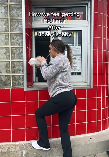 It’s SO good 😍 @HotlantaWings #fyp #food #maconga #wings #philly #hobbylobby #yummyfood