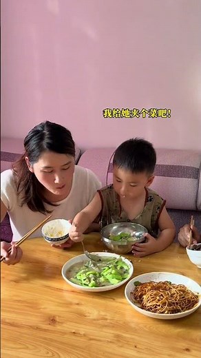 There was only one chicken leg left, so the baby gave it to Grandpa.