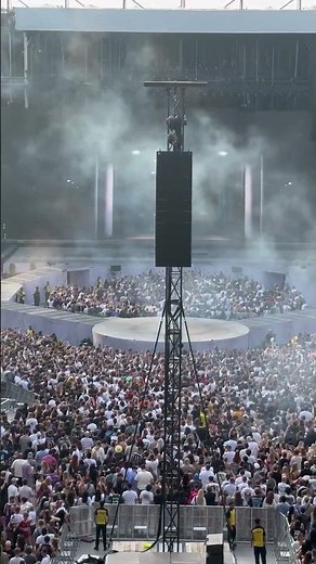 Andrew Tate twerk naked at Kendrick Lamar concert in Birmingham