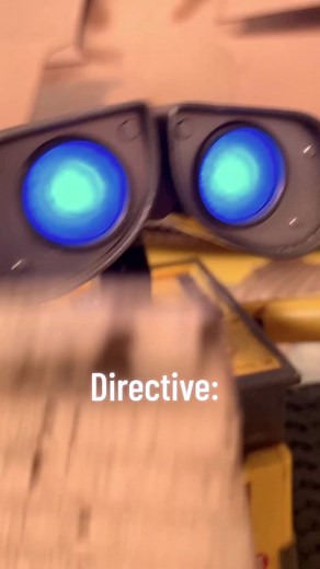 Recycled WALL•E Sculpture: Earth Day Challenge