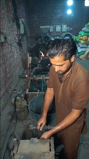 Recycling Waste Plastic to Make Black Pellets