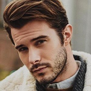 Alex Prange – Age, Bio, Personal Life, Family & Stats | CelebsAges