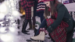 Megnyitott az ország első emeletes korcsolyapályája