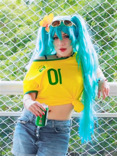 Miku Hatsune BR cosplay. sempre me divirto trazendo ela #cometobrazil #mikucosplay #mikuhatsune #mikubrasileira #mikuhatsunecosplay