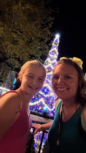 2.8K views · 38 reactions | You know that feeling when you hop off the Skyliner, step into Epcot, and suddenly realize you’ve got 12 minutes to hunt down the one souvenir your brother swore he needed? The ultimate theme park sprint. 冀 IYKYK. If you’ve ever had a last-minute Disney mission like this, tell me what YOU were racing to grab! #Epcot #DisneyLife #ParkHustle #DisneyFun #SkylinerAdventure | Kim Downs - Castle Explorers Travel Advisor | Facebook