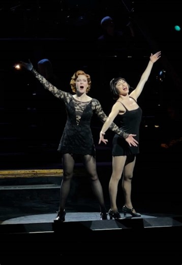 A healthy reminder! This is your final weekend to see Kate Baldwin shine in CHICAGO 🌹 #katebaldwin #sophiecarmenjones #chicago #chicagothemusical #broadway