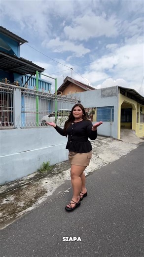 Cari outfit kece ukuran big size di Jogja? 📍 Langsung aja ke KATTY.JOG Tempatnya nyaman, model bajunya kekinian, dan pastinya ramah di kantong! 🛍️ Ukuran bukan halangan buat tampil stylish! 📌 Alamat: Jl. Tegalmulyo II No.12, Pakuncen, Wirobrajan – cuma 5 menit dari Malioboro! Yuk mampir dan temukan gaya terbaik versi kamu! 💃 #BigSizeJogja #KattyJog #TokoBigSizeJogja #OOTDBigSize #FashionFriendly