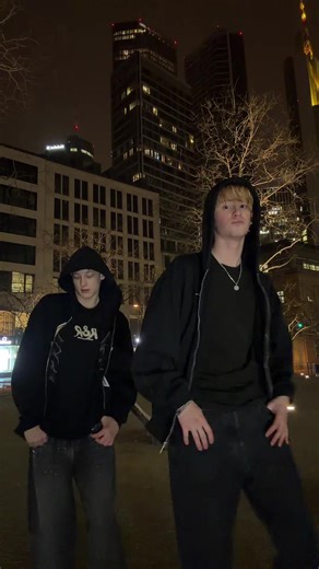 Mastering the Headlock Dance Trend