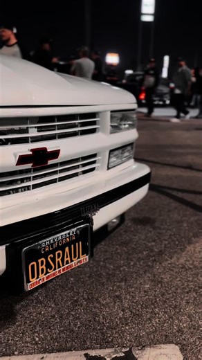 What a OBS build by @obs.raul 😍🔥 #c10 #lowered #loweredlifestyle #chevytrucks #fordtrucks #c1500 #truckinaround #suelomob #trokiando #chevy #obs #singlecab #ford #cheyenne #chevrolet #silverado #california #osangeles #gmc #trucks #truck