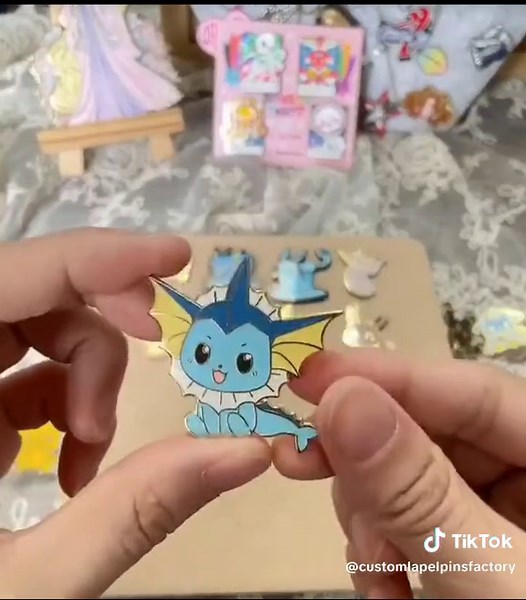 #enamelpins #enamelpin #enamelpins #buttonbadge #pins #lapelpins #lapelpinsforsale #custompins #pinbadge #personalizedkeychain #custommedal #medal #metalcrafts #fyp Choose our team to start your enamel badges business 😉😉😉🤝🤝🤝👍👍👍💜💜💜