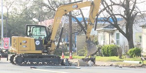 City crews hit gas line on Bosque Boulevard, evacuate four homes