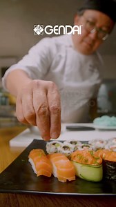 Seu poke dos sonhos está te esperando no Gendai! Tradicionalmente irresistível e agora com 15% DE DESCONTO em compras acima de 60 reais. Apresente o cupom 15OFFGENDAI na loja e aproveite. 👉 Válido até o dia 31/07. Aplicável apenas na primeira compra na unidade Gendai Curitiba. Um cupom por pessoa. Não válido para delivery. | Gendai