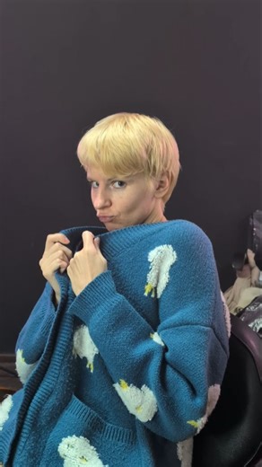 Anna Nanumyan | Rainbow hair color expert | Tbilisi on Instagram: "Very sexy warm blonde without bleach in just one step 🫰🏻 Visit me in Tbilisi for your colorings 💌"