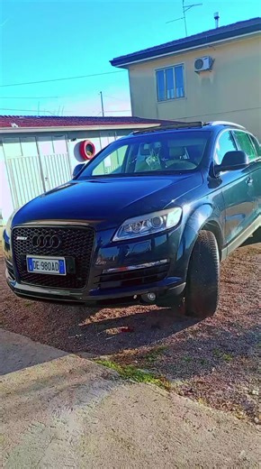 Exploring the Audi Q7 RS: Performance and Features