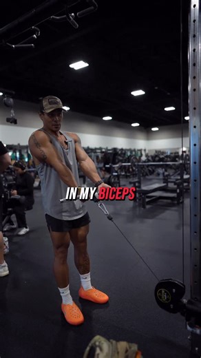 Raymond Querido | Fitness Coach on Instagram: "Do this if your biceps won’t grow… #biceps #armday #armworkout"