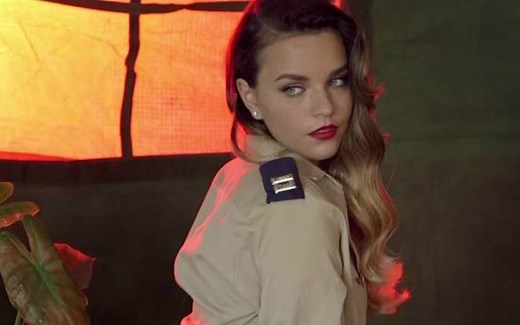 Female IDF soldiers pose in racy calendar