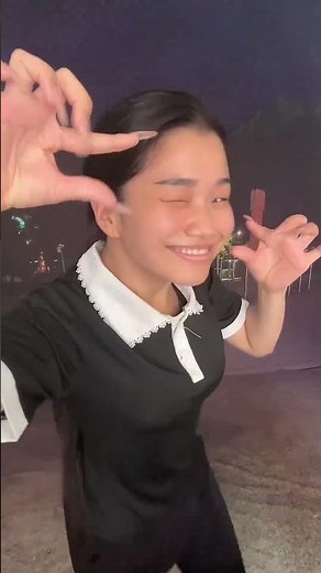 Birds Sway ASMR Finger Choreography Relaxing Singing Dance Video Fengbao's Creative Expression