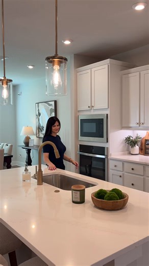 ✨ GOLD is here! ✨ It may not be the biggest detail in buying a home, but it’s the everyday details that make you love living in it. The cabinet pull you grab half-awake. The faucet that catches the light while you’re making coffee. That soft little glow from gold finishes that makes the whole space feel inviting. It’s the tiny, everyday details that makes you smile on those quiet mornings. And right now, saying yes to those details feels a little easier. The 50/50/50 Deal (limited time): ⚡ 50% o