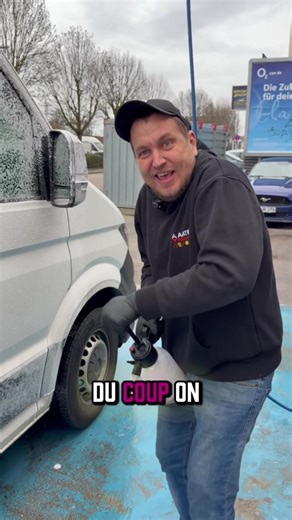 🚐✨ TEST PRODUIT CARRY SUR CAMIONNETTE BLANCHE Aujourd’hui on nous a demandé : 👉 « Montrez sur une camionnette blanche » C’est chose faite 💪 🧴 Shampoing italien Carry sans contact ✔️ Application simple ✔️ Pas de brosse ✔️ Pas de micro-rayures ✔️ Résultat propre en quelques minutes Le véhicule était bien sale… regardez le résultat 🔥 📍 AAPIECES Cannes – 32 avenue Maréchal Juin 📍 AAPIECES Haguenau – 32 rue Maréchal Foch 📍 AATEILE Kehl – Allensteiner Str. 26, 77694 Kehl ⚠️ Attention aux arnaq