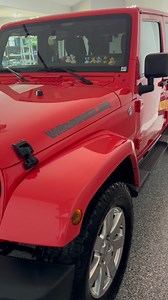 🧼MAXL ONE with Triphene was used on this red Jeep Wrangler to produce a mirror-like shine by improving surface clarity and reflection across the paint. The finish appears smoother, with sharper reflections that stand out even on a rugged, daily-driven vehicle. MAXL ONE also cleans light dirt and road film, then leaves behind a protective layer that helps reduce dust buildup, water spotting, and grime between washes. The same product was used on paint, trim, glass, and wheels, allowing the entir