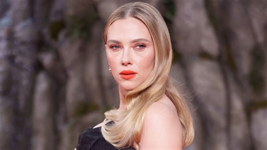 Scarlett Johansson est la seule actrice hollywoodienne à détenir ce record !