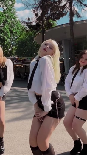 we are 😉 #exid #upanddown #upanddownchallenge #exidupanddown