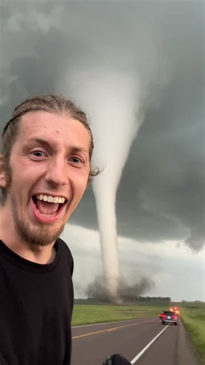 Tanner Charles on Instagram: "Best chase in ny entire 15 years 🤯 Was today even real!? #stormchasing #tornado #southdakota"