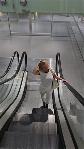 Experiencing the Mall Vibes on Escalator Rides