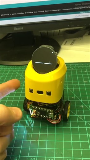 19K views · 401 reactions | Ý tưởng cho anh em code robot nè. Cre: ctorobotics. | Code toàn bug | Facebook