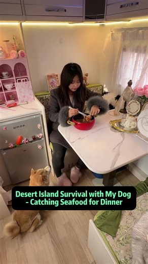 Desert Island Survival with My Dog: Catching Seafood