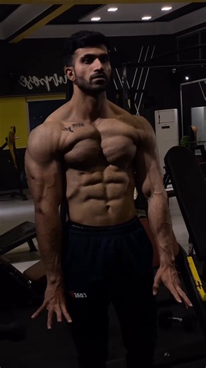Pakistani Commando Elite Policeman Imran Safdar says he keeps his lifetime natural physique in lean shape all year. He says, "I've trained, dieted and conditioned for over 15 years and still it never ends. True natural bodybuilding is a muscle maturity process." At 5'9", 175 lbs., 32 years old, Imran will make his Musclemania® debut next season. @imran.safdar.94 @musclemania Musclemania.com | Musclemania