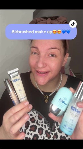 Airbrushed make up in your own home! Wow!! It looks dam good! A little tip i found with the primer is less is more and dont rub pat it into the skin gently abit at a time… but it works sooo good and has a loey cooling affect It all speaks for it self, make up looks so good, smooth, airbrushed but feels like air😍 @thebeautycrop #thebeautycrop #blackfriday #giftideas #tiktokmademebuyit