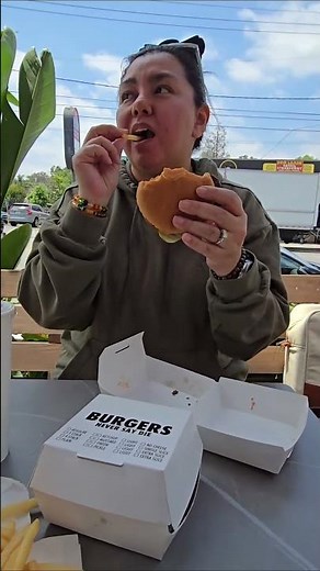 Best Smash Burger in Los Angeles — Burgers Never Say Die | National Hamburger Day