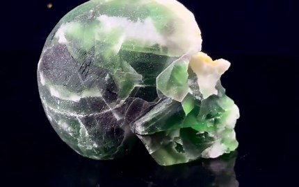 Green Fluorite Skull - Geode Formation - Hand-carved - Crystal Healing Decor - Etsy