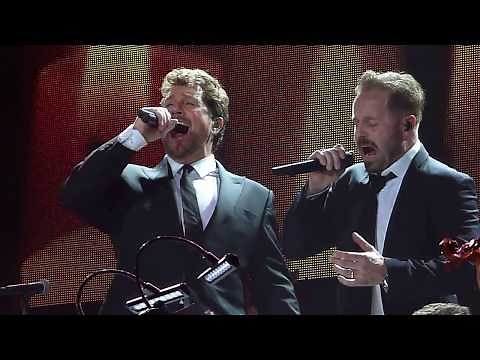 Alfie Boe & Michael Ball 'The Prayer' 02 Arena London 14.12.17 HD