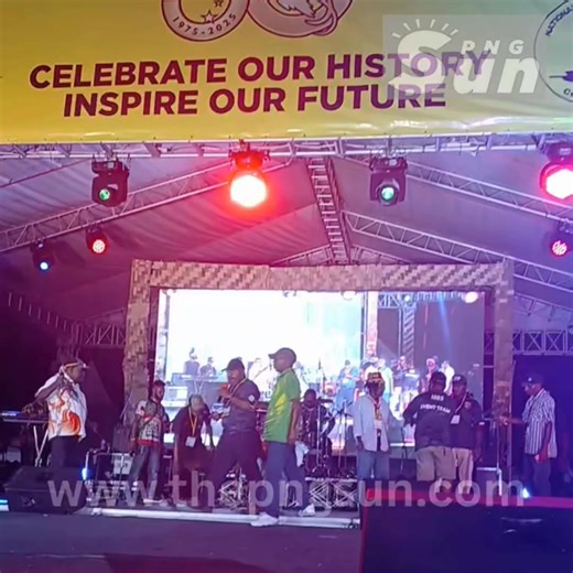 124K views · 3.2K reactions | What a wonderful way to end the show - The PNG Story. 26th/07/2025 At Sir Hubert Murray Stadium, the singers from the Momase region came together to pay tribute to the founding fathers of this beautiful nation who hail from Momase. Both in speech and in song, the Momase singers end the Momase Day and the PNG Story as a whole in a high note.  | PNG SUN | Facebook