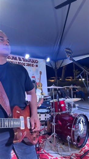 Live Highlights from Boss GT1 and Nux B8 Events