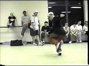 Breakdance Battle MC Hammer vs Vanilla Ice