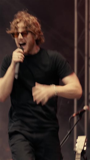 Emotional Live Music Moments with Matt Hansen