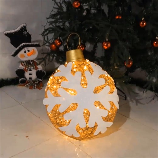 DIY giant snowflake ornament | Life and Fun Story