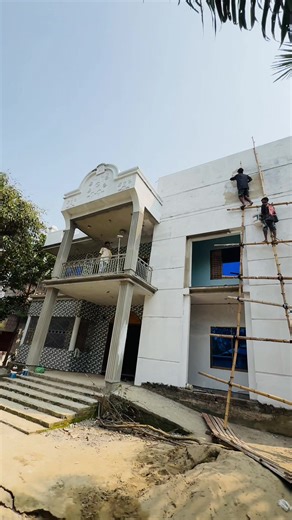 Master the art of wall painting with this step-by-step guide on using masking tape for geometric patterns. We'll show you how to create clean lines and crisp edges for a professional-looking finish. #maskingtapeart #geometricwall #wallpainting #diy #paintingtutorial