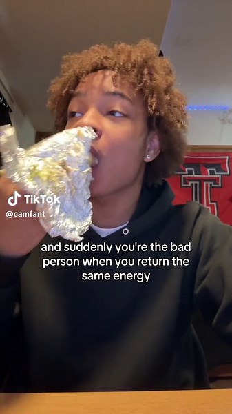 Returning Energy: Navigating Social Dynamics